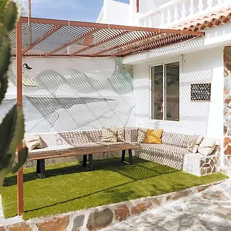 Albergue Endless Summer (adults Only)